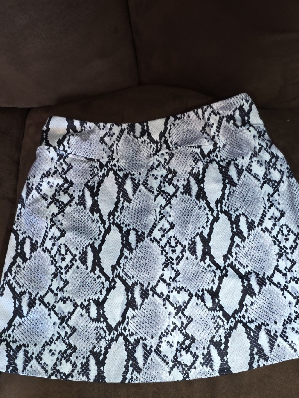 Athletic Black & White Snake Print Mini Skirt Short